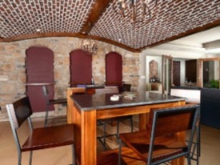 italian-wine-cellar-07